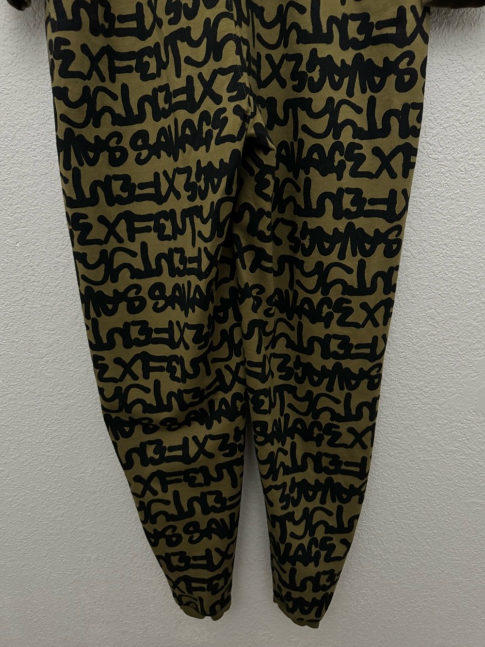 Savage X Fenty Forever Savage Hooded One Piece Olive Green Allover Logo Size XL - Picture 11 of 14